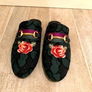 BNWT Steve Madden Kandi Floral Slides